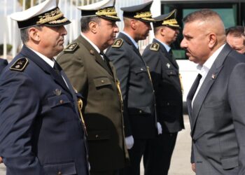 وزير الداخلية يصـــل الى تونس