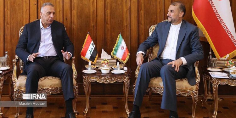 تفاصيل لقاء الكاظمي و وزير الخارجية الإيراني في طهران