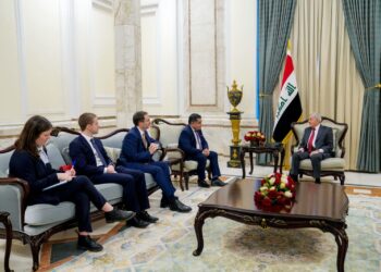 رئيس الجمهورية .. وزير الدولة لشؤون الشرق الأوسط وشمال أفريقيا البريطاني
