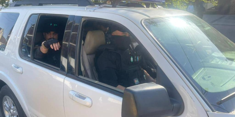 بالوثيقة والصور .. استخبارات الداخلية تعتقل صاحب مصرف