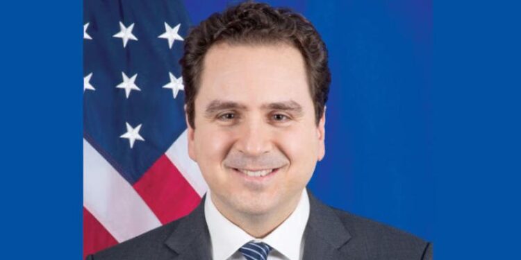 دانيال بنايم .. السعودية تلعب دوراً محورياً في تعزيز الاستقرار الإقليمي