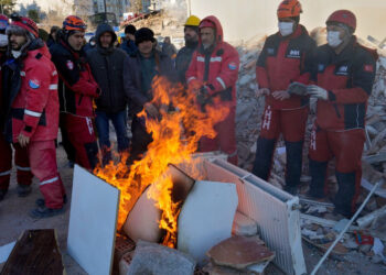 أحد أعراض اضطراب ما بعد الصدمة.. كيف تتبلد المشاعر ؟