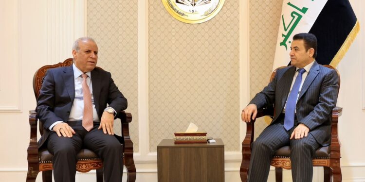 الأعرجي .. مصلحة البلاد أولوية بالنسبة للحكومة العراقية