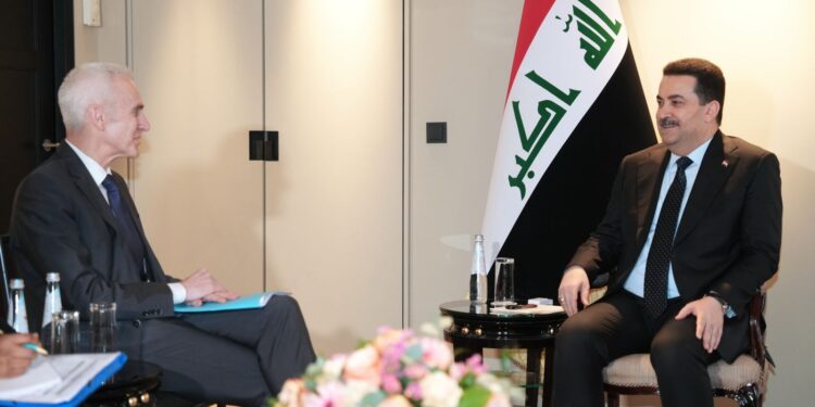 السوداني يلتقي الأمين العام لمنظمة الشرطة الجنائية الدولية “الإنتربول”