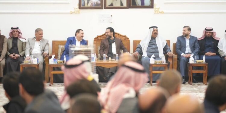 الحلبوسي ومحافظ الأنبار في مضيف الشيخ القبلي عادل مخيبر