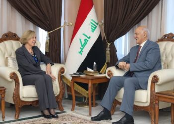 وزير الموارد المائية يستقبل السفيرة الاسترالية