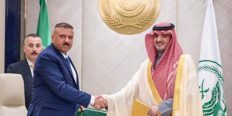 العراق والسعودية يوقعان بروتوكــول “التعاون الأمني”