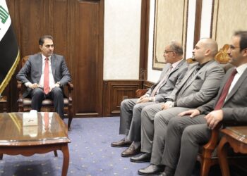 المندلاوي يدعو للمساعدة في رفع الحظر الأوروبي عن الطيران العراقي