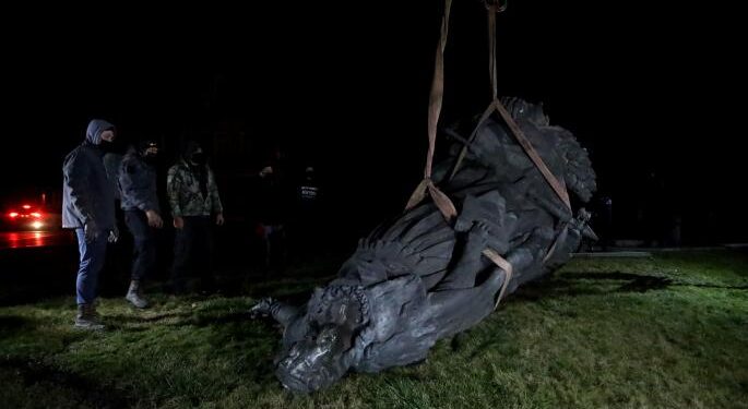 سعي متواصل في اوكرانيا لإزالـــة كلّ ما له علاقة بالثقافة الروسية