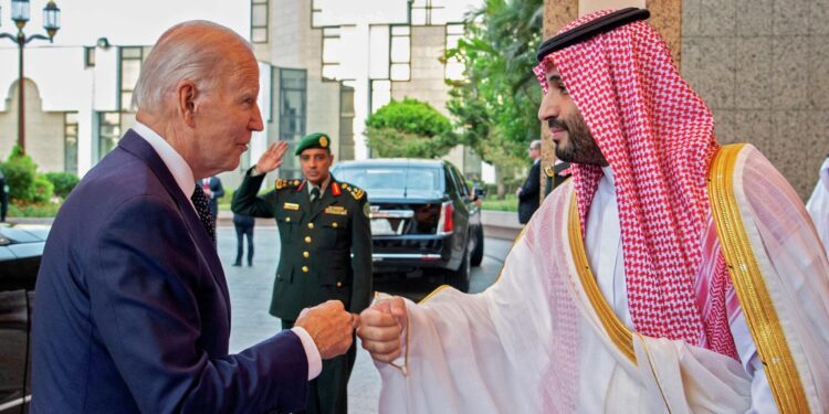 إدارة بايدن تتراجع عن معاقبة السعودية
