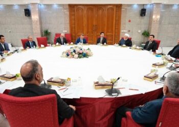 تهديد لترتيبات الإطار وتحالف حكومته .. (انقسام السنة وعدم الاتفاق مع الكرد)