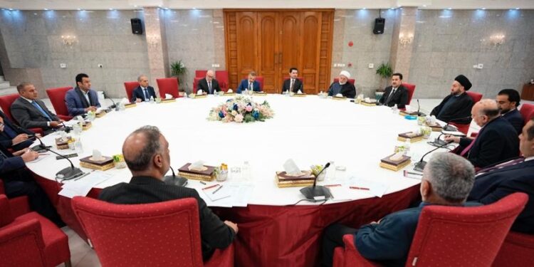 تهديد لترتيبات الإطار وتحالف حكومته .. (انقسام السنة وعدم الاتفاق مع الكرد)