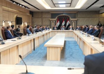 المالية النيابية تستبعد احتمالية حدوث أزمة في توزي الرواتب