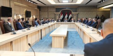 المالية النيابية تستبعد احتمالية حدوث أزمة في توزي الرواتب