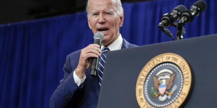 بايدن يشعل التوتر بين (أوروبا وأميركا) بخطته المناخية