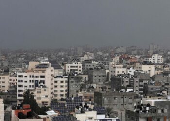 غارات إسرائيلية على غزة ردا على إطلاق صاروخين