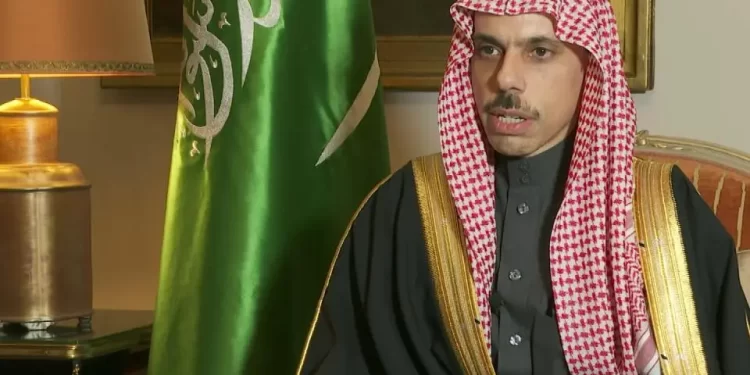 وزير الخارجية السعودي يزور العراق يوم غد