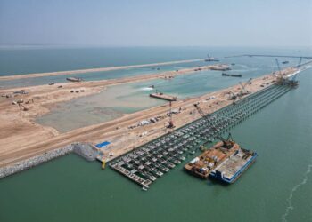 الطاقة الإنتاجية الابتدائية لميناء الفاو تصل إلى “45 مليون طن سنوياً”