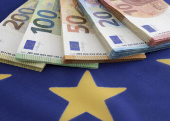 أسهم أوروبا تهبط مع إثارة (دويتشه بنك) مخاوف من “أزمة مصرفية أخرى”