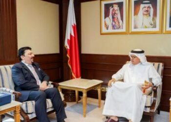 البحرين والعراق يؤكدان عمق “علاقات الأخوة” بعد قضية القائم بالأعمال