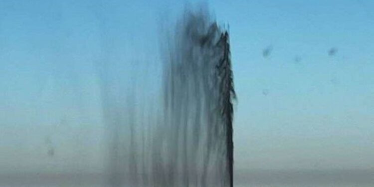 حريق في “بئر نفط” بالكويت