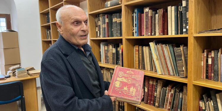 المكتبة الخالديّة في القدس … “مخطوطات نادرة وإرث يحكي تاريخ شعب فلسطين”