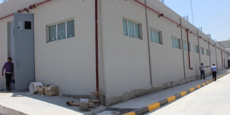 افتتاح “المصنع الوطني” لإنتـــاج المعقمات ومحاليل غسل الكلى في المدائن