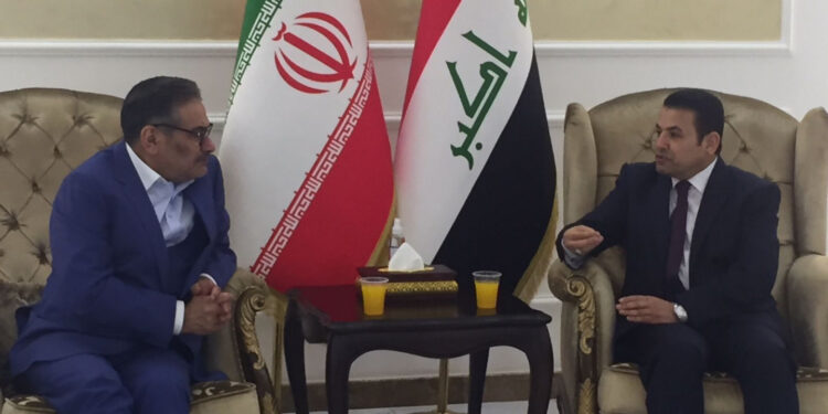 شمخاني يصل بغداد يرافقه رئيس البنك المركزي الإيراني