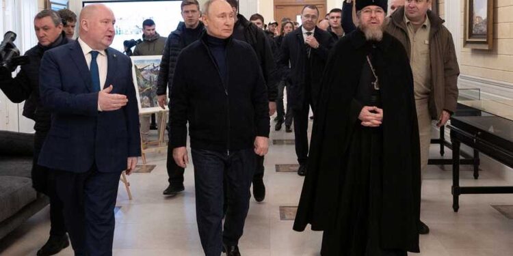 بوتين يصل الى “ماريبول” الاوكرانية .. بزيارة مفاجئة