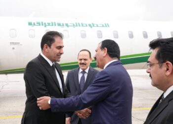وفد نيابي يصل الى عمان