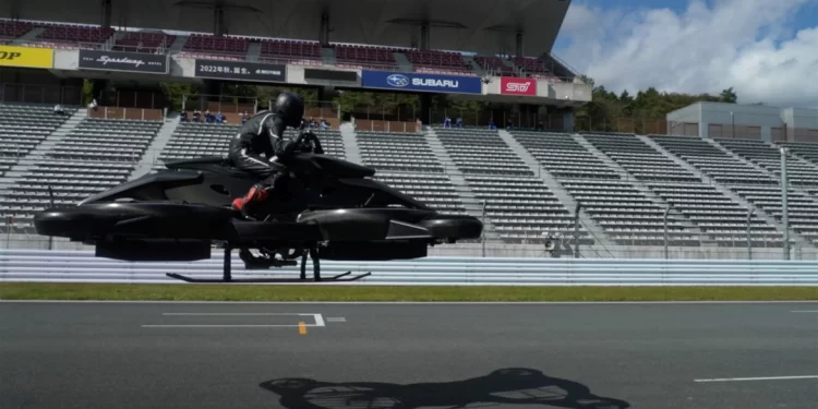أول “دراجة طائرة” بالعالم تُعرض للبيع باليابان
