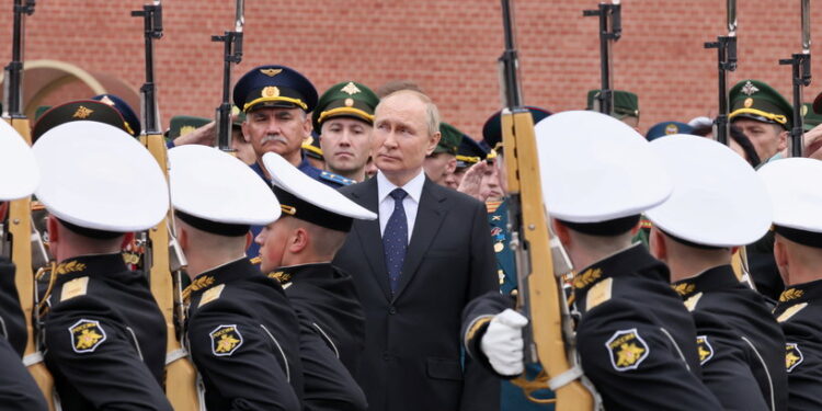 هل يمكن توقيف بوتين بعد مذكرة الجنائية الدولية ؟