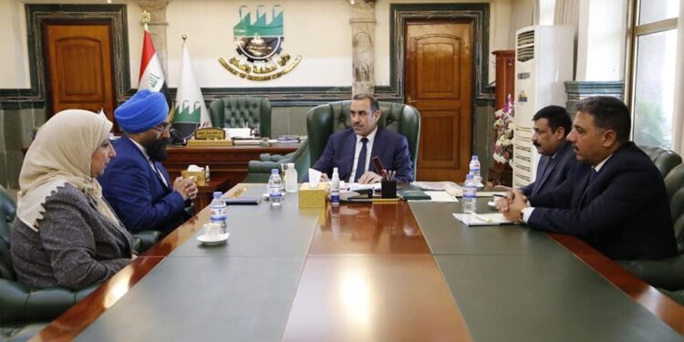 العراق يبحث مع شركة إماراتية “تنفيذ مشروع استخراج وإنتاج الكبريت المُصفى”