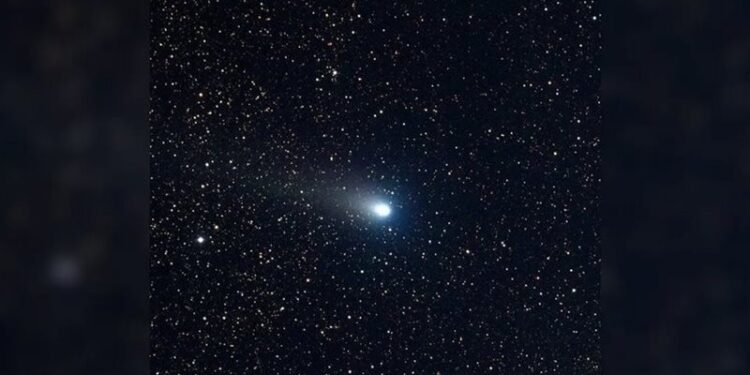 مذنب نادر في طريقه نحو الأرض ,, شوهد لأول مرة قبل 80 ألف عام