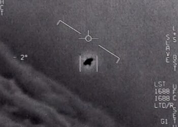 البنتاغون يحذر .. الكائنات الفضائية تجري استطلاعات على الأرض