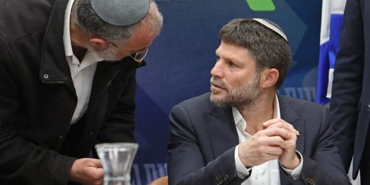 عمان تستدعي سفير تل أبيب بعد استعمال سموطريتش “خريطة لإسرائيل تضم الأردن”