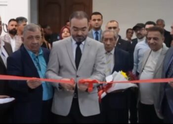 نوفل ابو رغيف يفتتــح معرض “الطبيعة فكر وحوار” للفنان عقيل اللامي