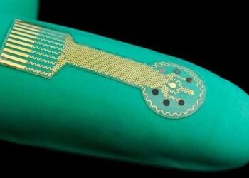 باحثون يطورون ضمادة ذكية بمفعول سحري مع الجروح