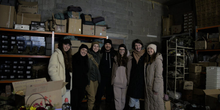 في معادلة مقاومة غزو بوتين “نساء أوكرانيا” رقم مهم