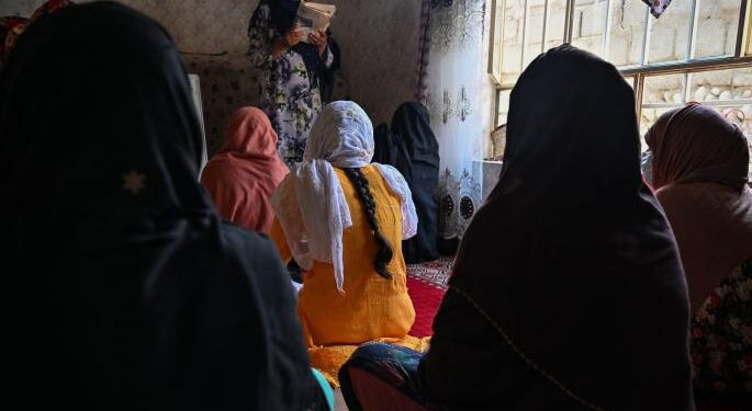 رواج الـ “مدارس سرية للفتيات” في أفغانستان