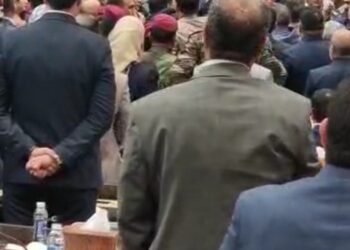 بالفيديو .. فوضى عارمة في مجلس النواب ” دخول قوات الامن داخل قبة البرلمان”