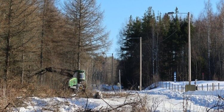 فنلندا تبدأ بناء جدار على حدودها مع روسيا