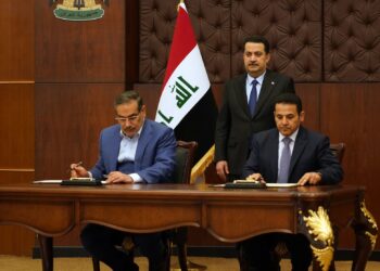 العراق وإيران يوقعان “محضرا أمنيا مشتركا” للتنسيق في حماية الحدود بين البلدين