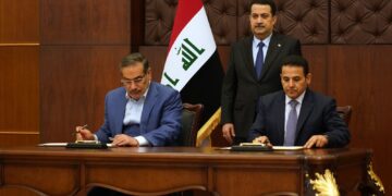العراق وإيران يوقعان “محضرا أمنيا مشتركا” للتنسيق في حماية الحدود بين البلدين