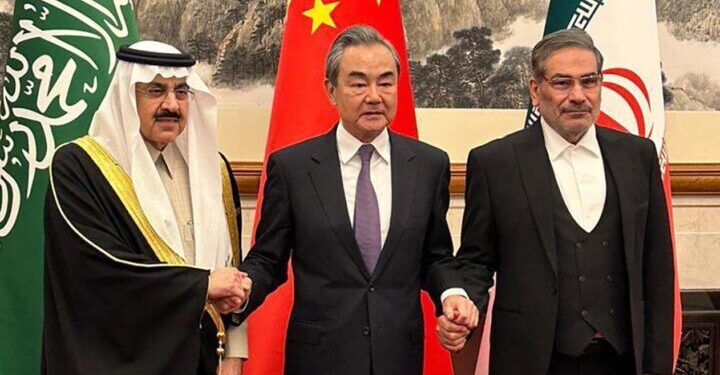 هل تنسحب أمريكا من الخليج وتركز على أوروبا ؟ “بعد الوساطة الصينية بين السعودية وإيران”