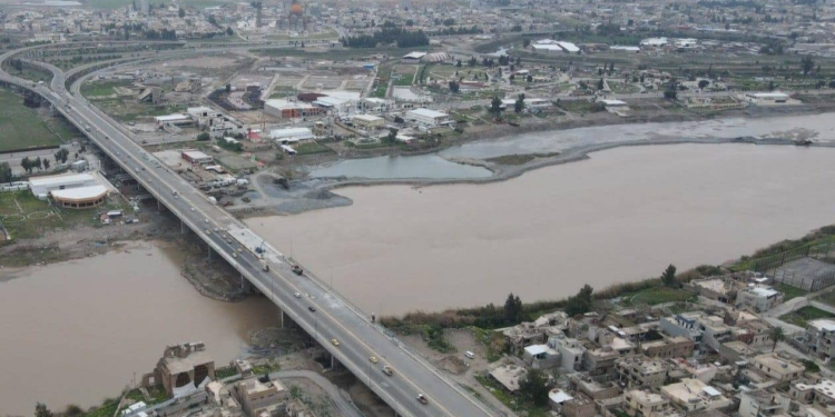 وزارة الإعمار تحقق مراحل متقدمة في إعادة إعمار أحد أكبر جسور العراق