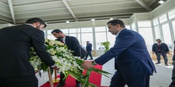 السوداني يزور ضريح الرئيس الراحل جلال طالباني