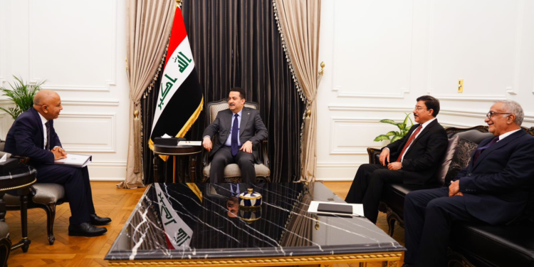 السوداني يلتقي الممثل المقيم لصندوق النقد الدولي في العراق