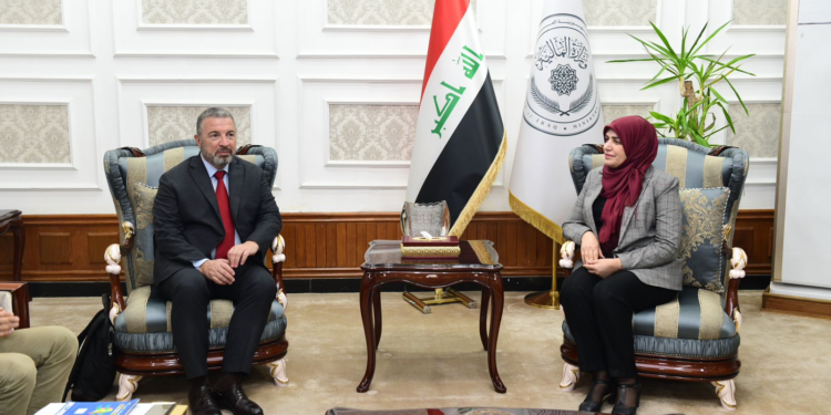 وزير المالية تستقبل الممثل الأقليمي للبنك الدولي