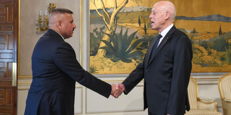 وزير الداخلية يلتقي رئيس الجمهورية التونسية